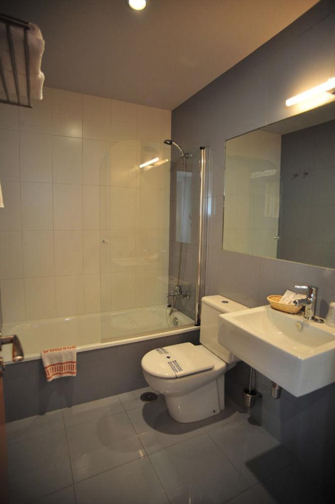 Hotel Windsor Santiago de Compostela Ngoại thất bức ảnh